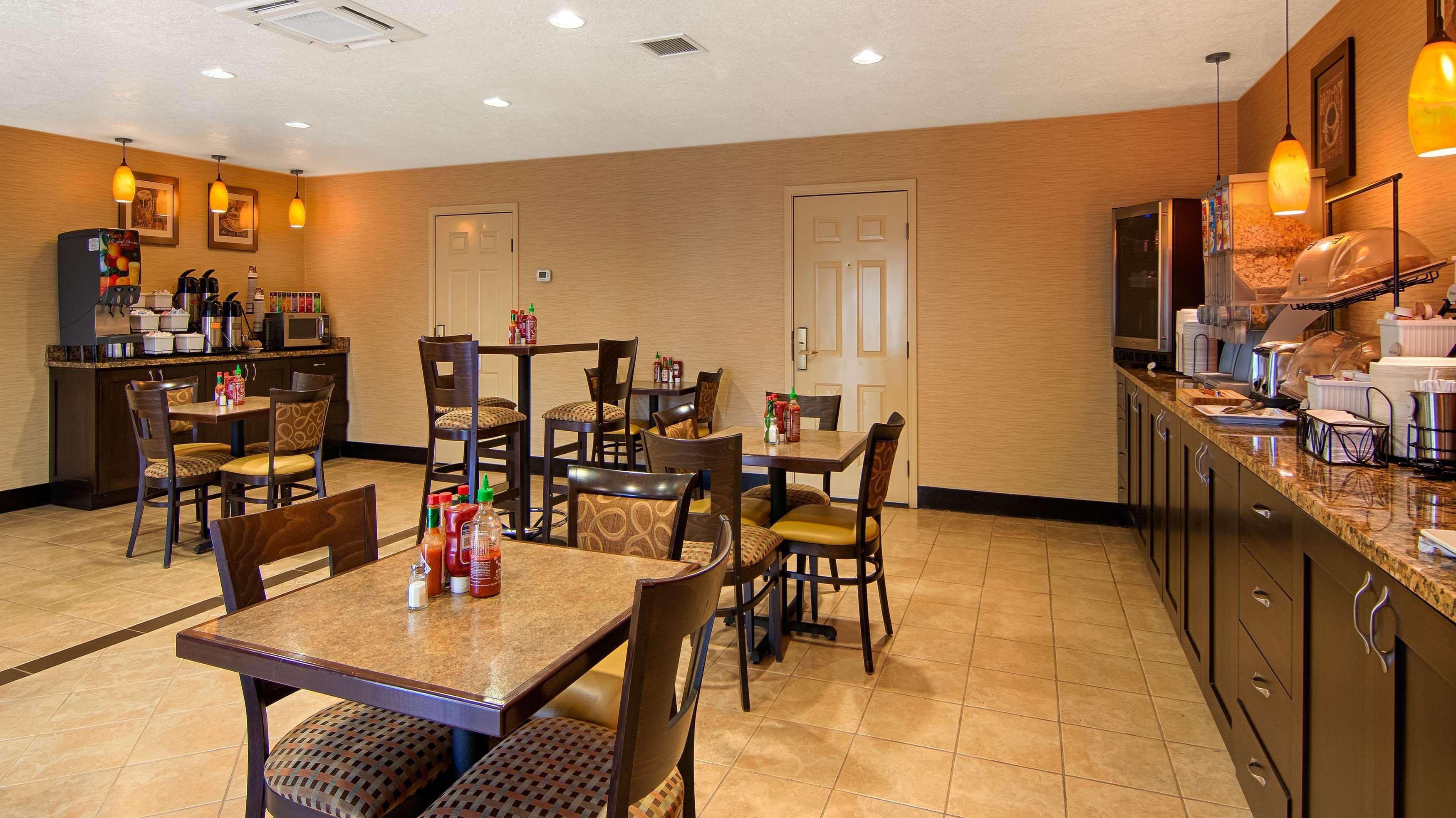 Hotel Western Grand Manor 3*
