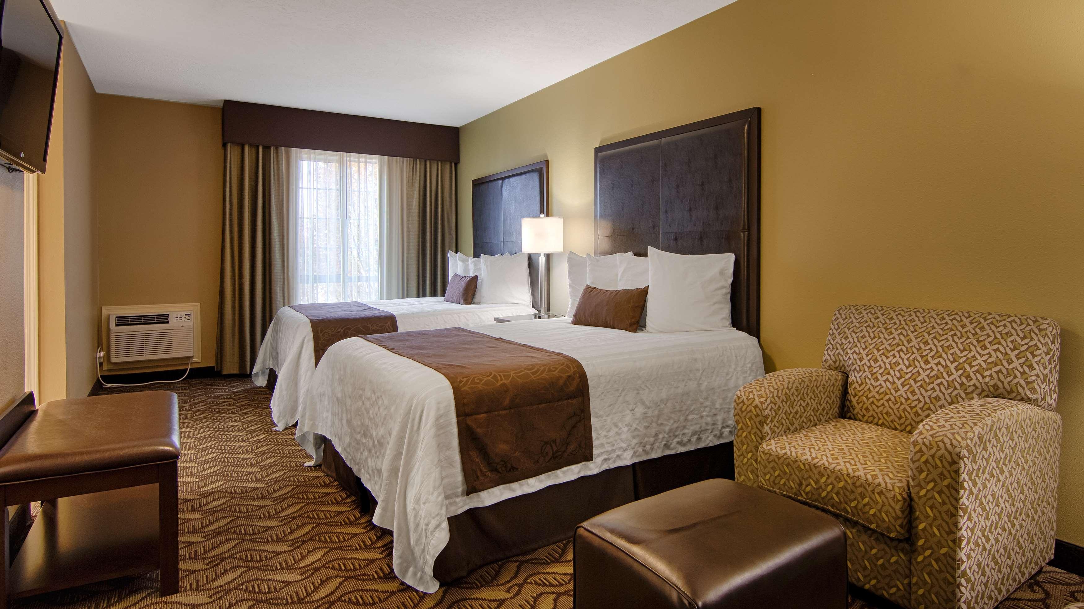 Western Grand Manor Hotel 3*