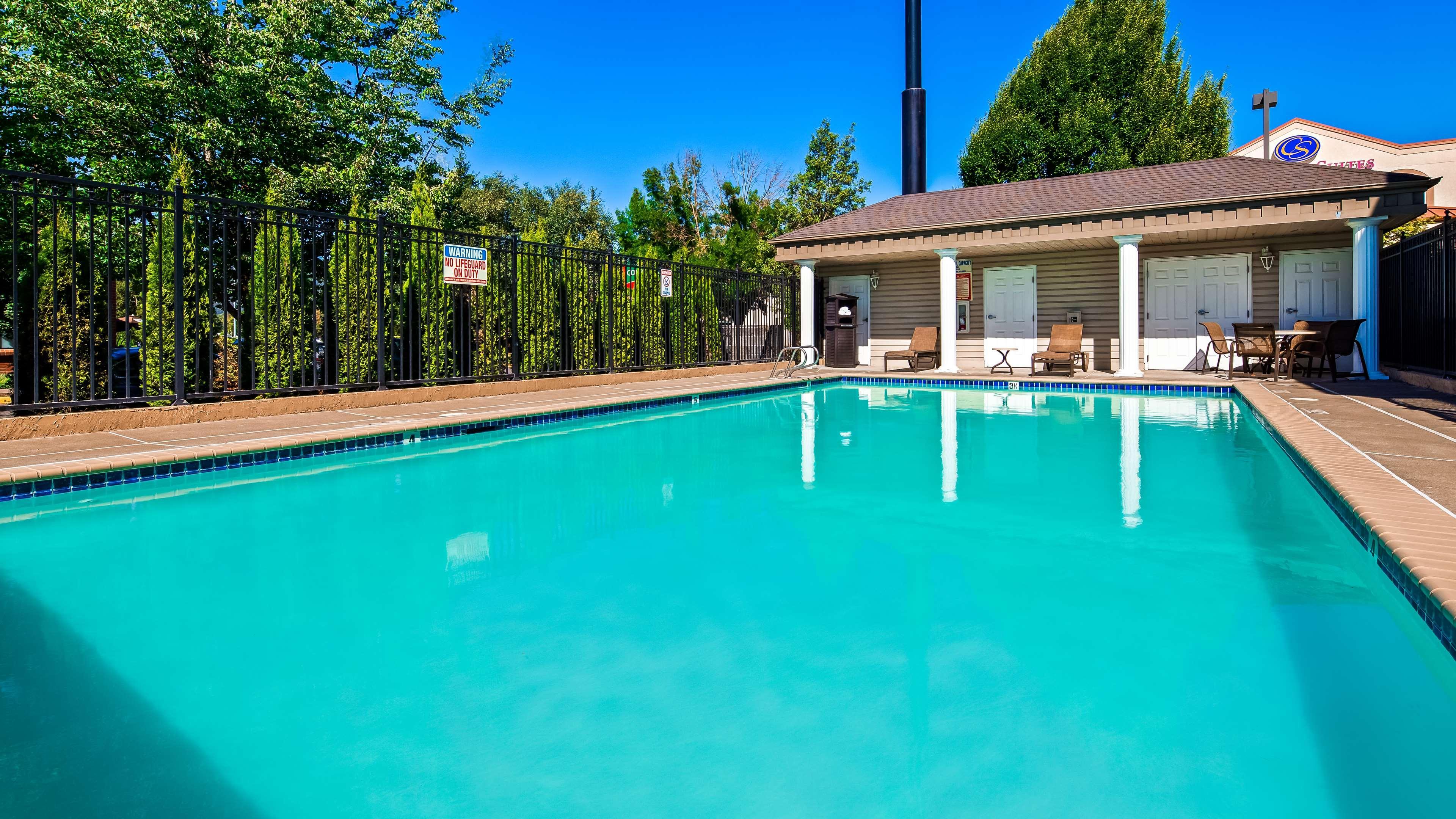 Western Grand Manor 3*