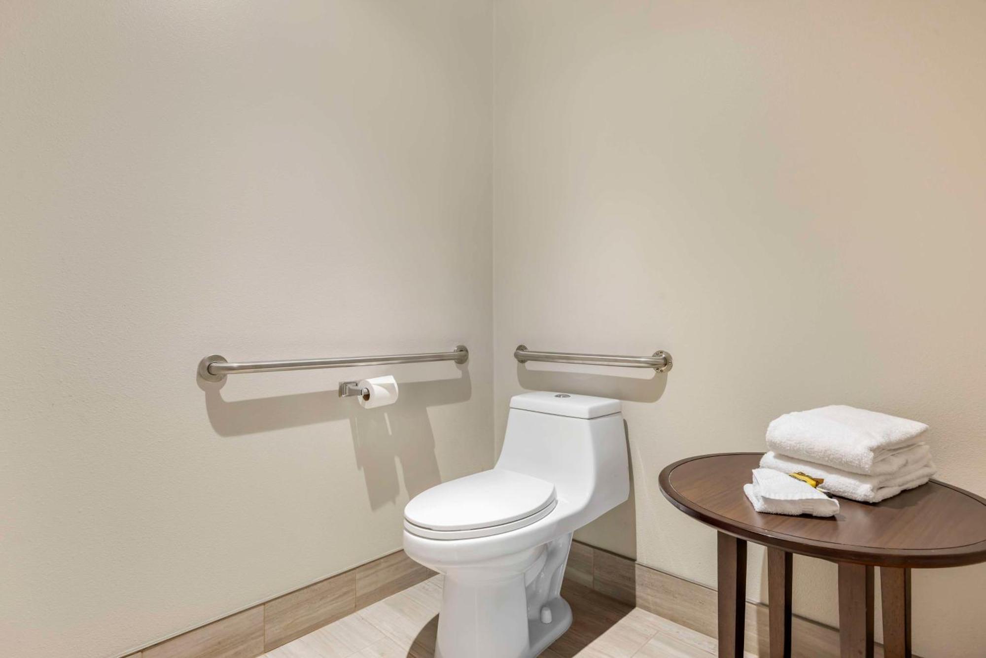 Western Grand Manor 3*