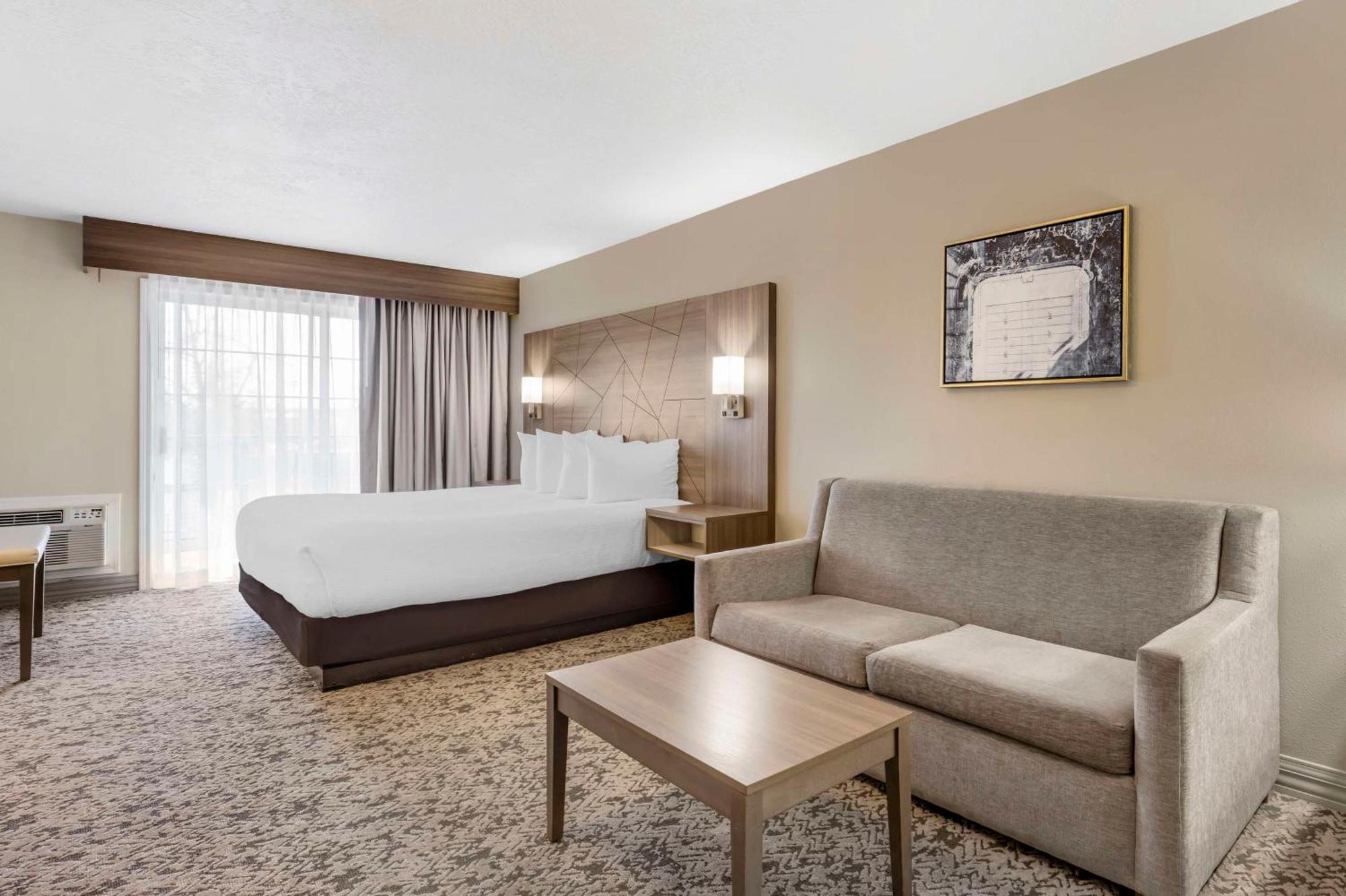 Western Grand Manor Springfield
