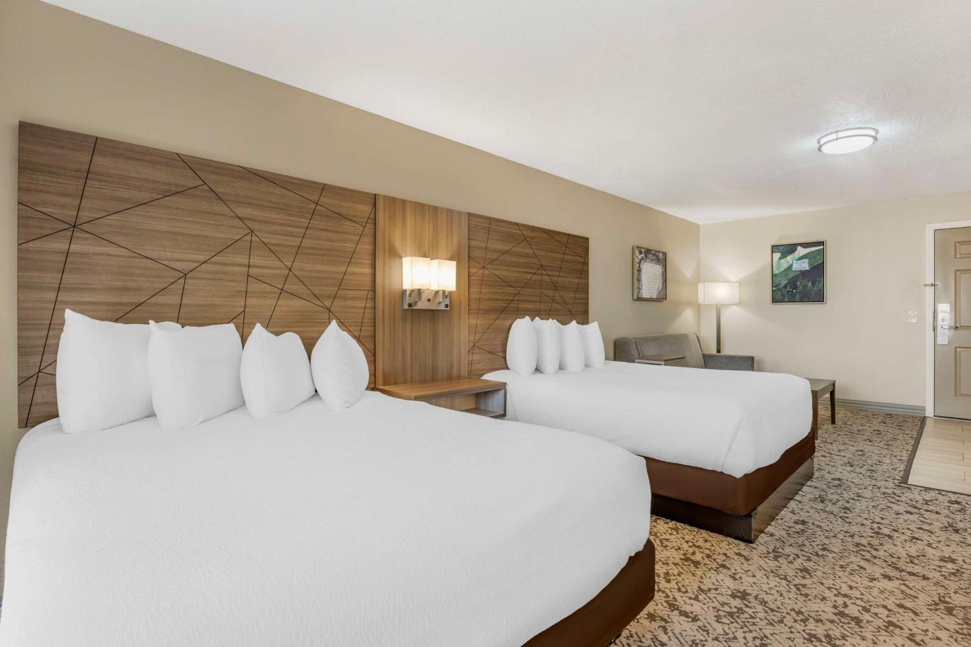 Western Grand Manor Hotel